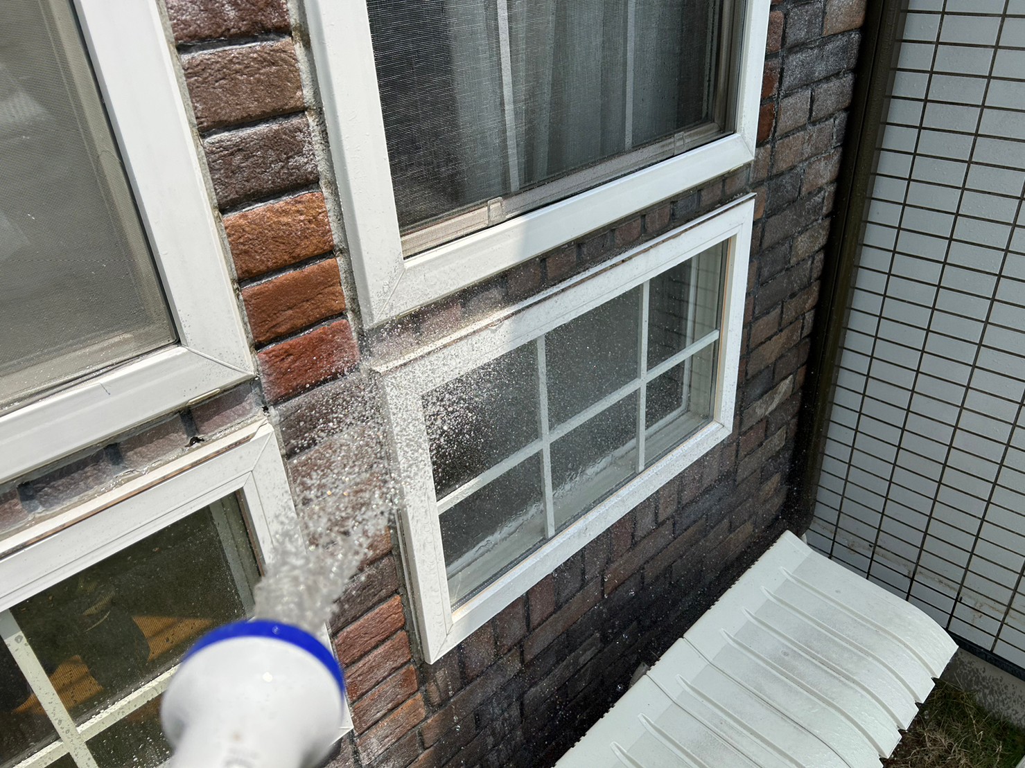 南アルプス市　散水試験の様子