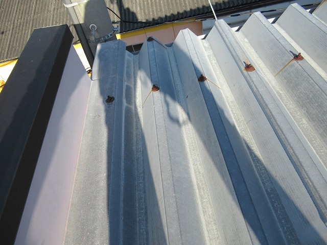 笛吹市　折半屋根