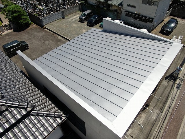甲府市　屋根カバー工法