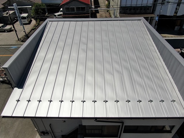 甲府市　屋根カバー工法