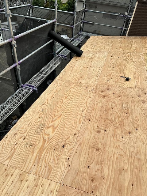 甲府市　コンパネ