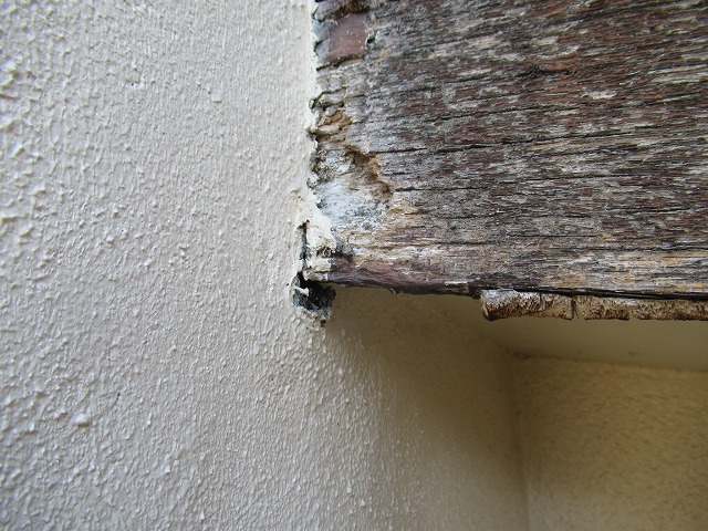 甲府市破風板劣化