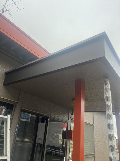 韮崎市　破風カバー工事完成