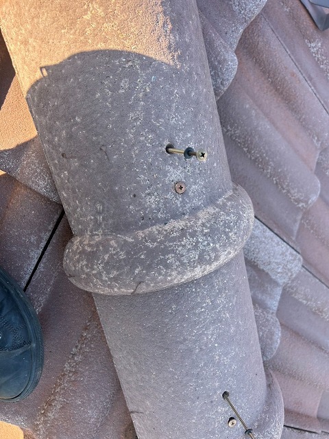 甲府市　屋根　ビス打ち　