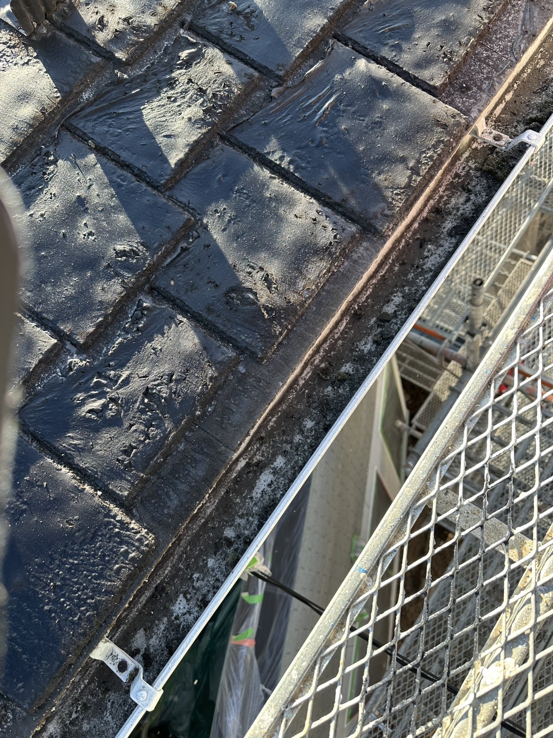 甲府市　施工事例　カバー工事　清掃