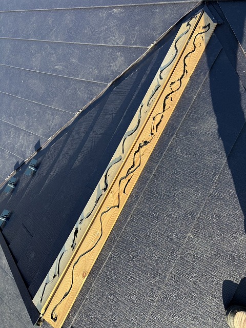 甲府市　施工事例　棟板金