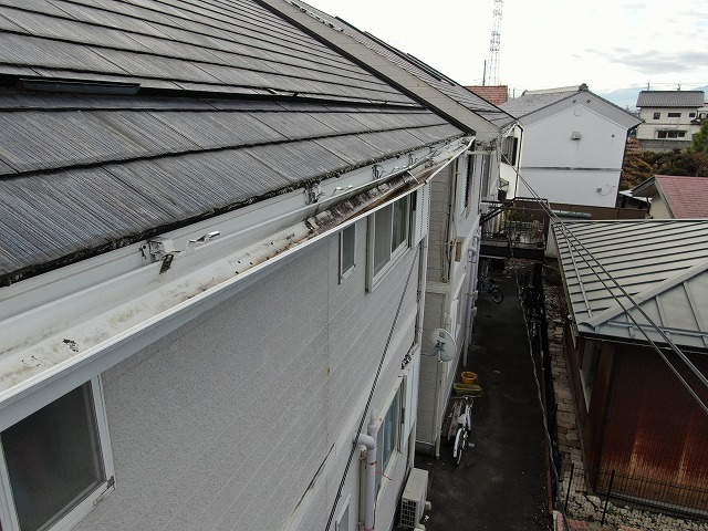 甲斐市　軒樋破損