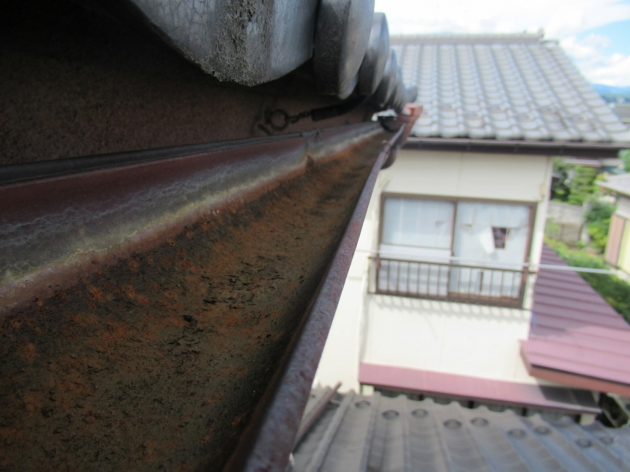 雨樋の勾配不良　笛吹市