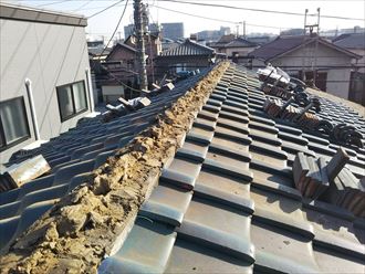 千葉市中央区蘇我で棟取り直しの葺き土撤去