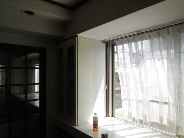 内装の仕上げ材の存在により雨漏りが始まっている事に気付いていない方が多い