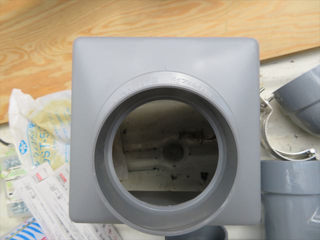 雨どいの集水器、漏斗