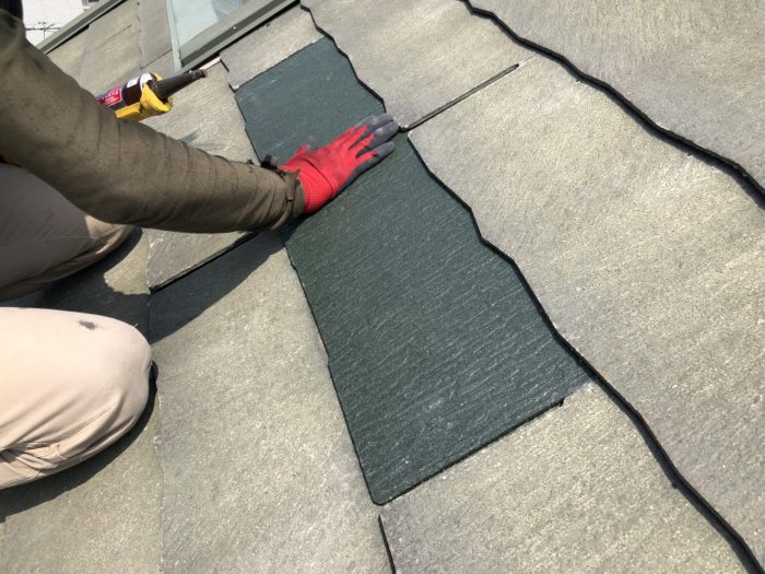 割れたスレート屋根修理後