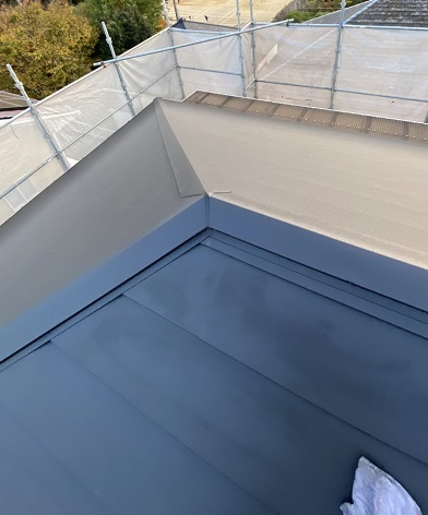 アスベスト屋根材への葺き替え工事完了