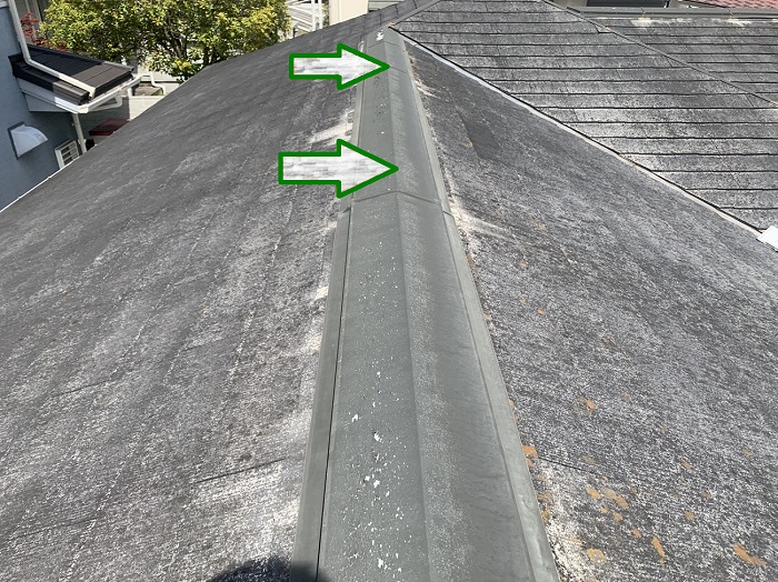 スレート屋根の無料調査で棟板金をチェック