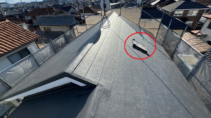 加東市で天窓からの雨漏りを解決する為、板金工事を行った後の様子