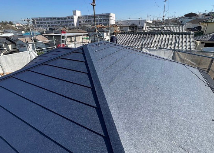三木市でコロニアル屋根へカバー工法を行った後の様子
