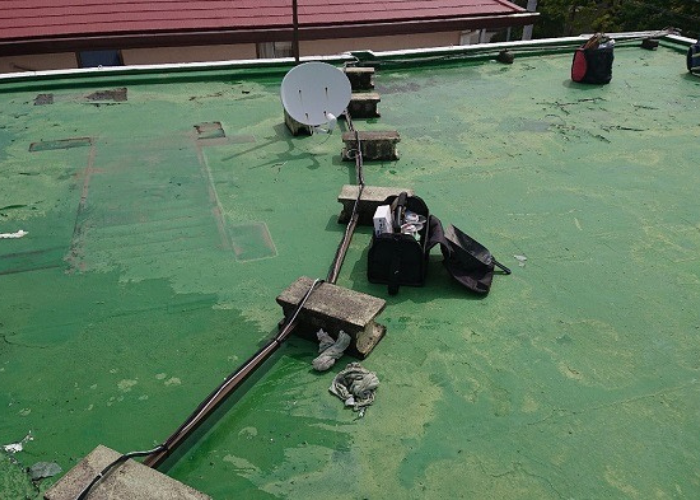 丹波篠山市　雨漏りしている屋上防水にシート防水でお勧めの田島ビュートップを使用する前の様子