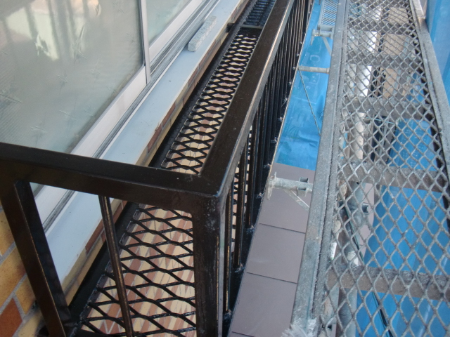 岸和田市の窓の手すり塗装完了