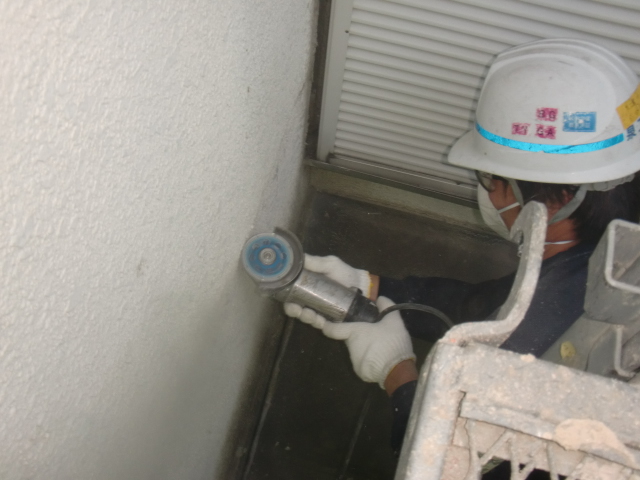 岸和田市春木本町の外壁クラック補修