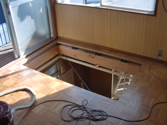 岸和田市小松里町の採光窓の開口