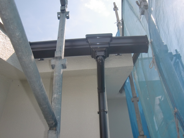 岸和田市春木本町の雨樋入替