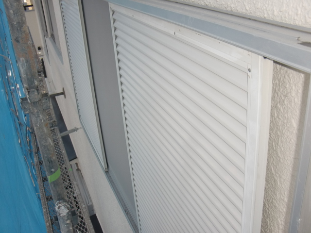 岸和田市春木本町の塗装できれいになった雨戸