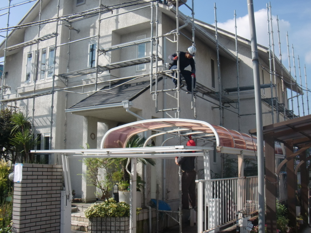 岸和田市岡山町の仮設足場設置