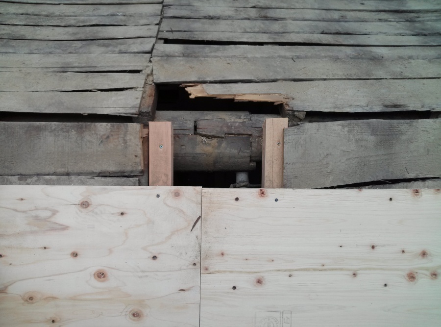 泉北郡忠岡町の屋根の垂木入替