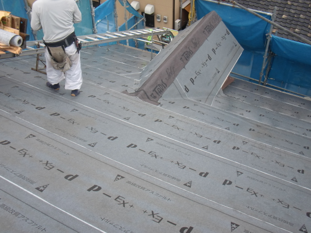 岸和田市春木本町の屋根ルーフィング張り完了