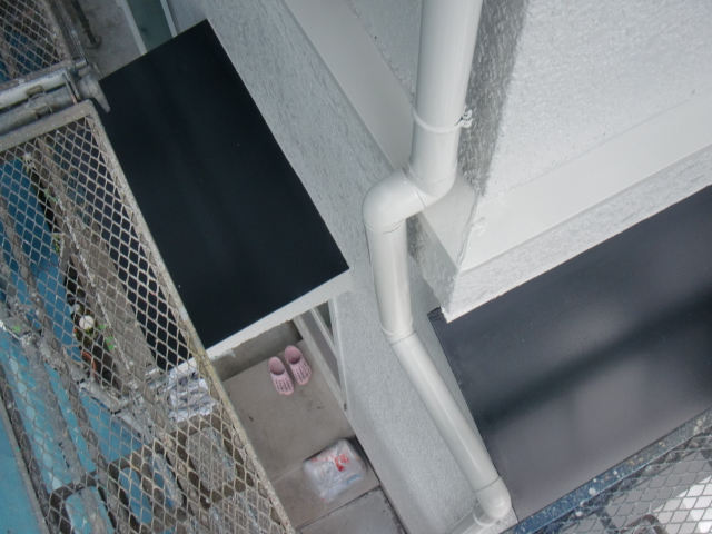 岸和田市岡山町の付帯部分の塗装