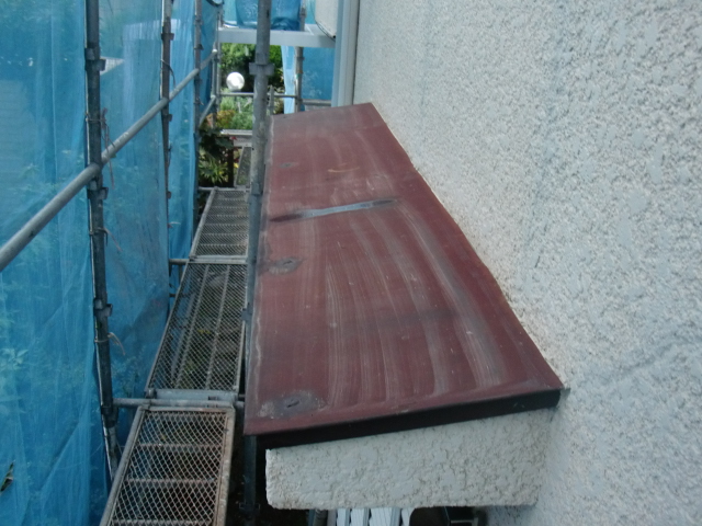 岸和田市岡山町の庇を洗浄してきれいに