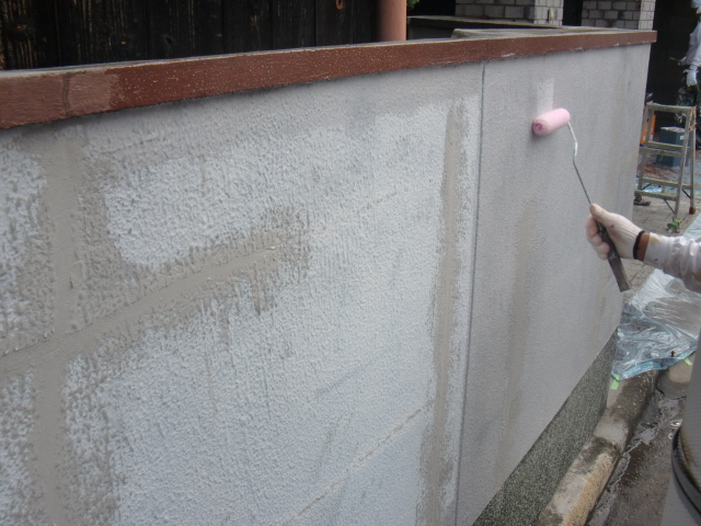 泉北郡忠岡町の塀下塗り