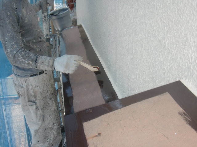 岸和田市春木本町で庇の塗装