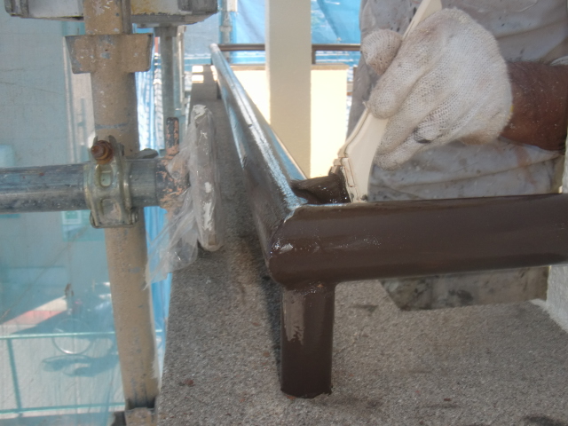 岸和田市春木本町でベランダの手すり塗装