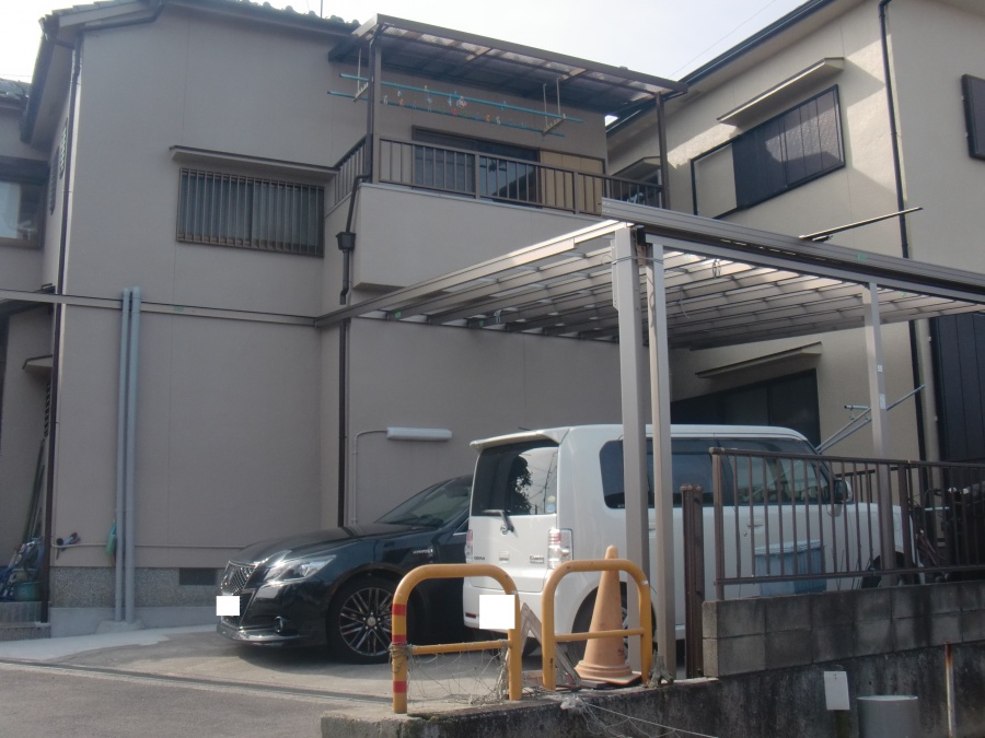 岸和田市神須屋町の大きなカーポートの骨組み設置