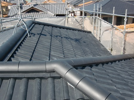 岸和田市土生町で屋根の洋瓦葺き替え工事