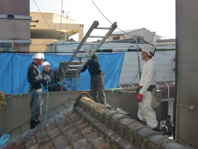 泉北郡忠岡町の屋根葺き替え工事着工