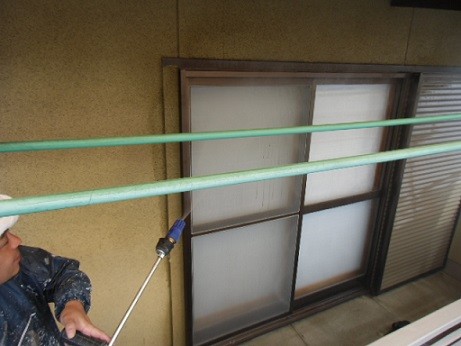 岸和田市春木本町の外壁塗装の高圧洗浄