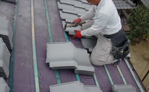 岸和田市天神山町の淡路産特上和瓦の葺き替え