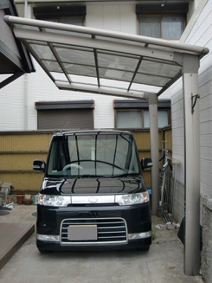 岸和田市真上町の屋根塗装と外壁塗装でカーポート屋根入替