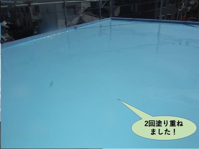 泉佐野市の陸屋根にウレタン樹脂を2回塗り重ねました