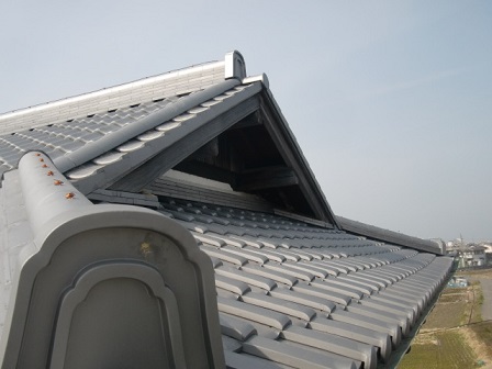 岸和田市東大路町の淡路産特上和瓦の屋根の葺き替え