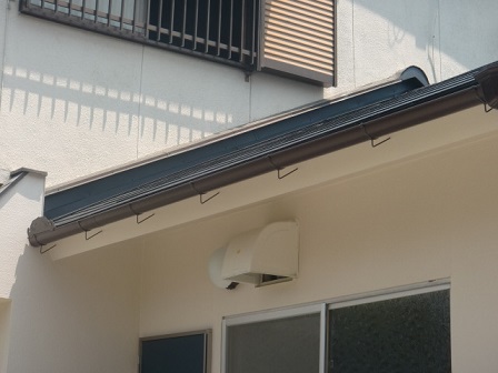 岸和田市大町でスレート瓦コロニアルクァッドへの屋根葺き替え