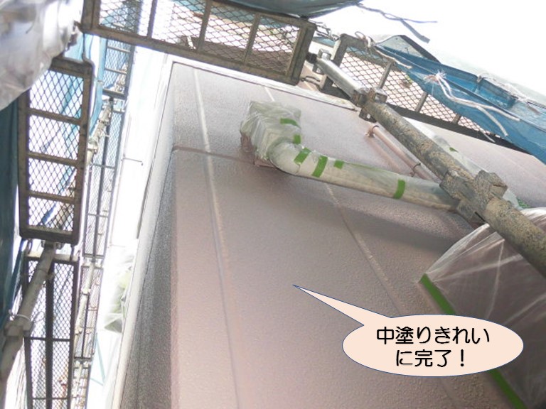 岸和田市紙屋町の外壁中塗り完了