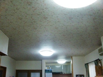 岸和田市真上町の外壁塗装と屋根塗装で同時に内装