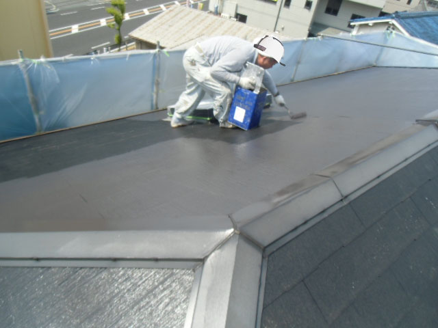 岸和田市加守町の蘇ったスレート板葺きの屋根塗装