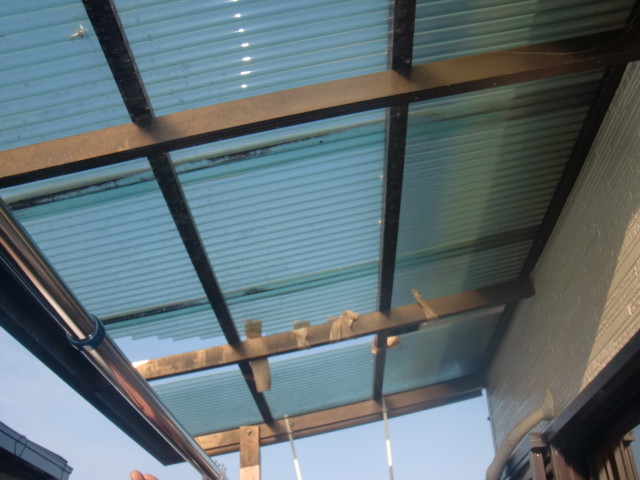 岸和田市吉井町波板張替工事