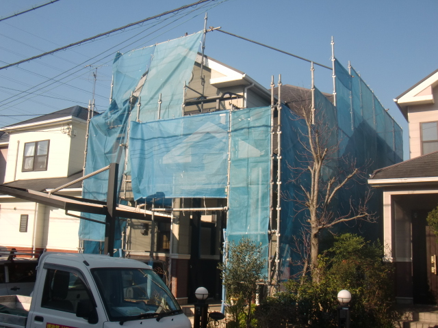 岸和田市包近町の足場設置完了