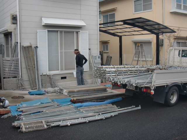 岸和田市下松町の塗装の足場設置