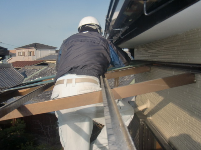 岸和田市吉井町波板張替工事